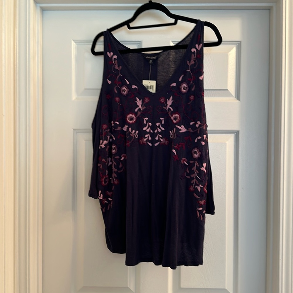 Lucky brand woman’s cold shoulder blouse
